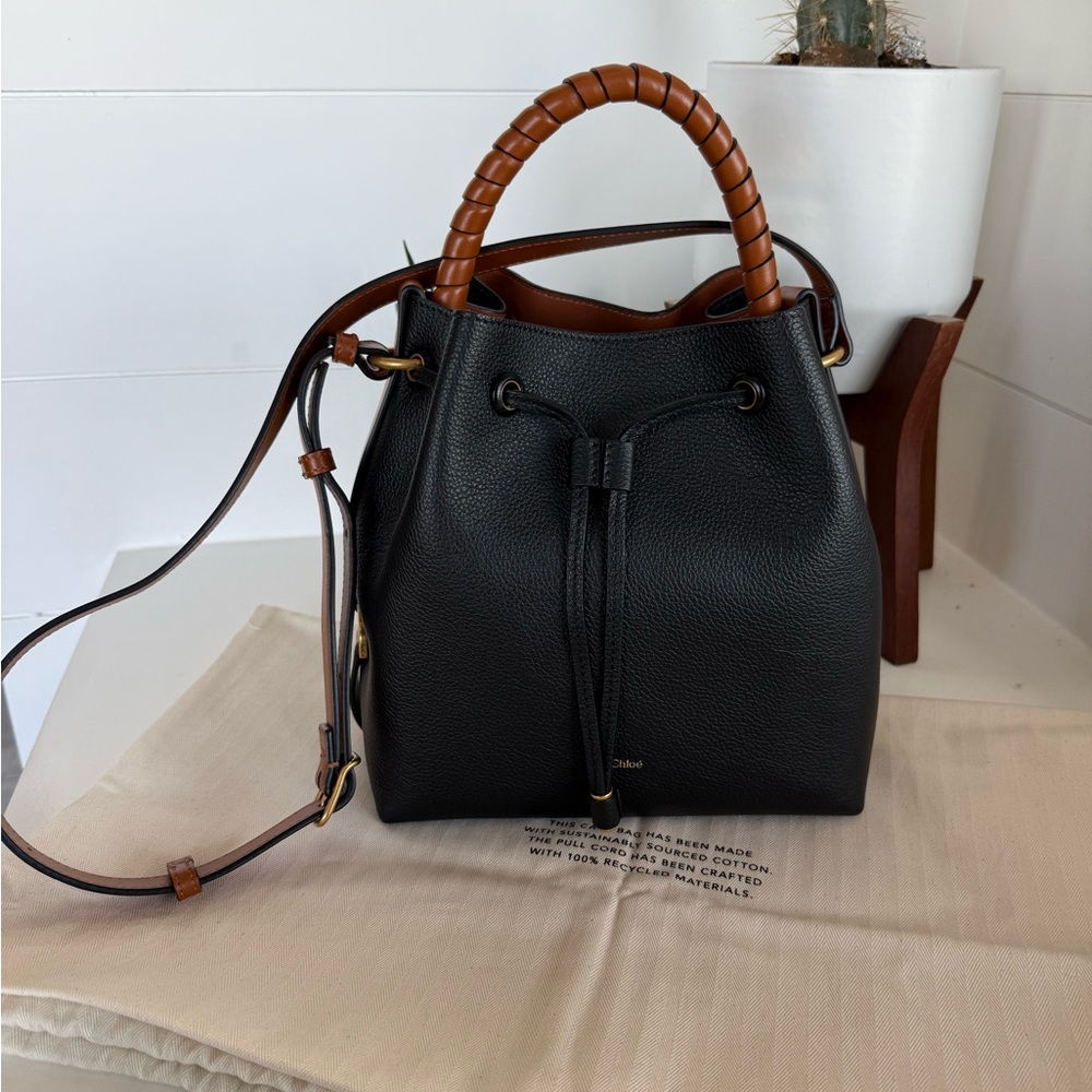 Chloé Marcie Bucket Bag – Black Pebbled Leather with Cognac Trim 🖤🧡